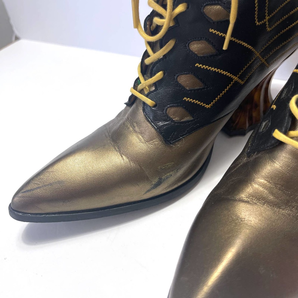 JOHN FLUEVOG Deliverance Brit Regal Ankle Boots in Bronze Size 7.5 - Picture 6 of 16